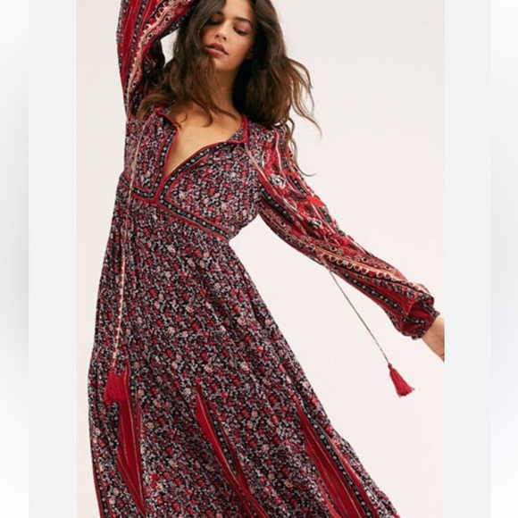 Free People Dresses & Skirts - Free People Happy Feelings Maxi Long Sleeve Dress size large